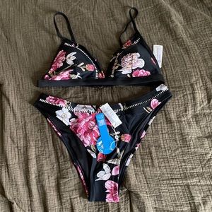 Nwt cupshe bikini size large